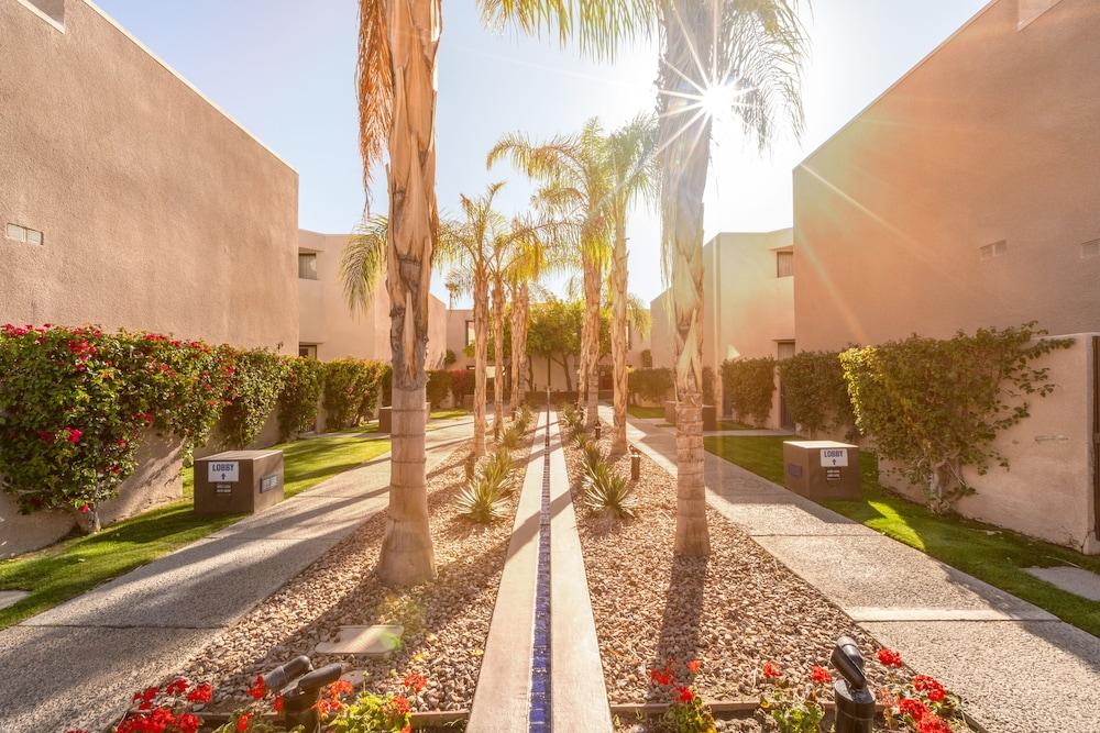 Getaways At Vista Mirage Resort Palm Springs Exterior photo